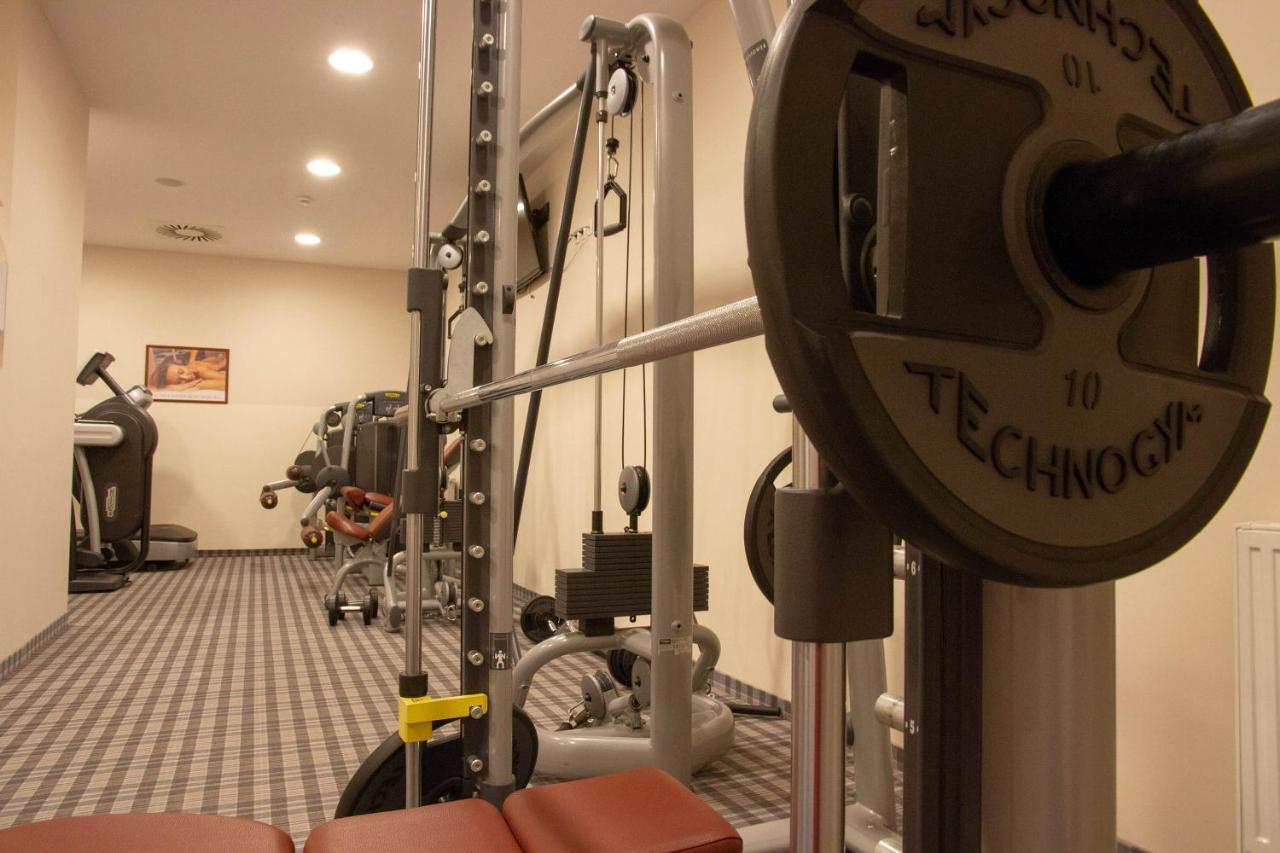 Wellness Hotel Montis 莫济列 外观 照片